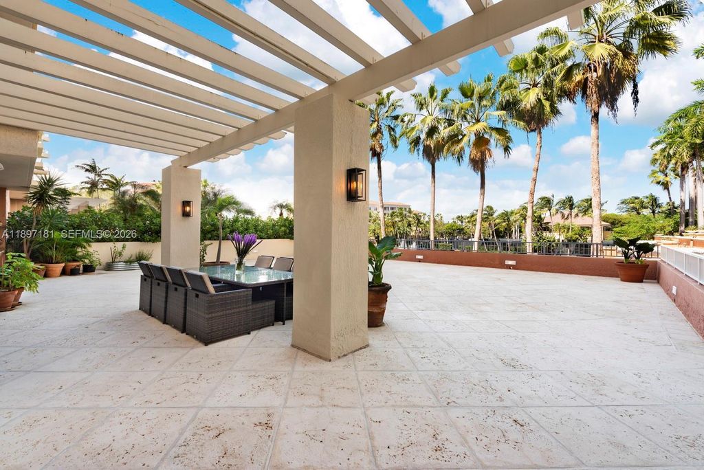 Property photo 1 of 37