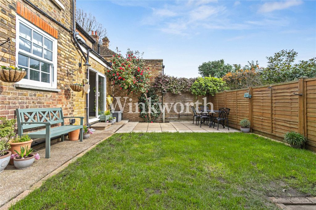 Property photo 3 of 16 Picture No. 16