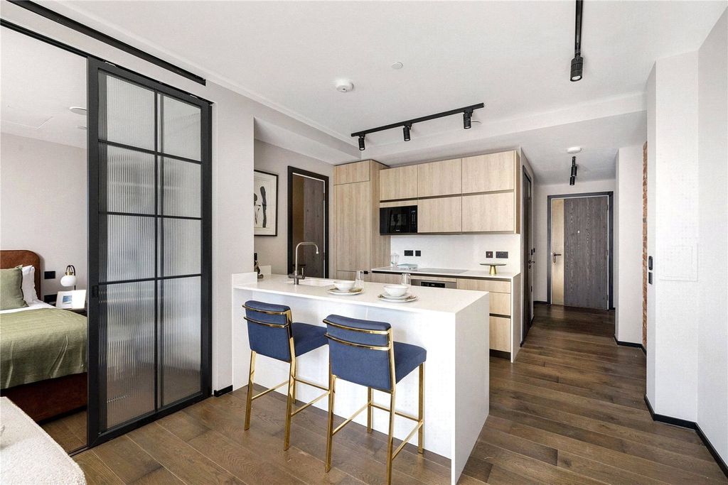 Property photo 3 of 15 Open Plan