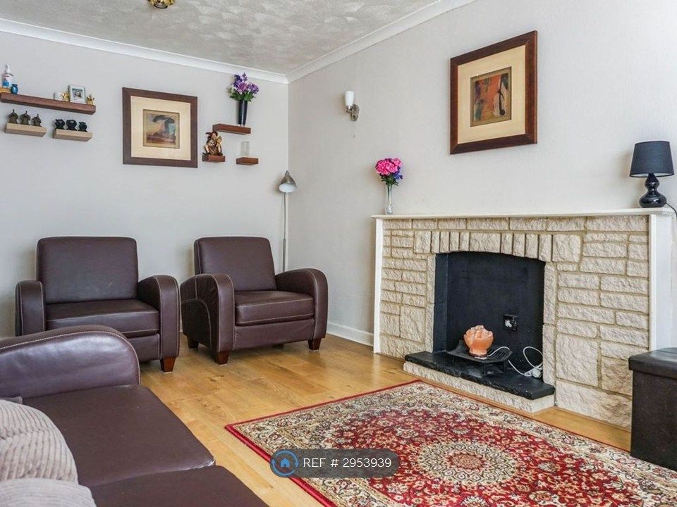 Property photo 2 of 9 Sitting Room