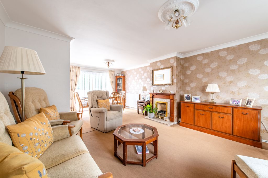 Property photo 3 of 17 Picture No. 09