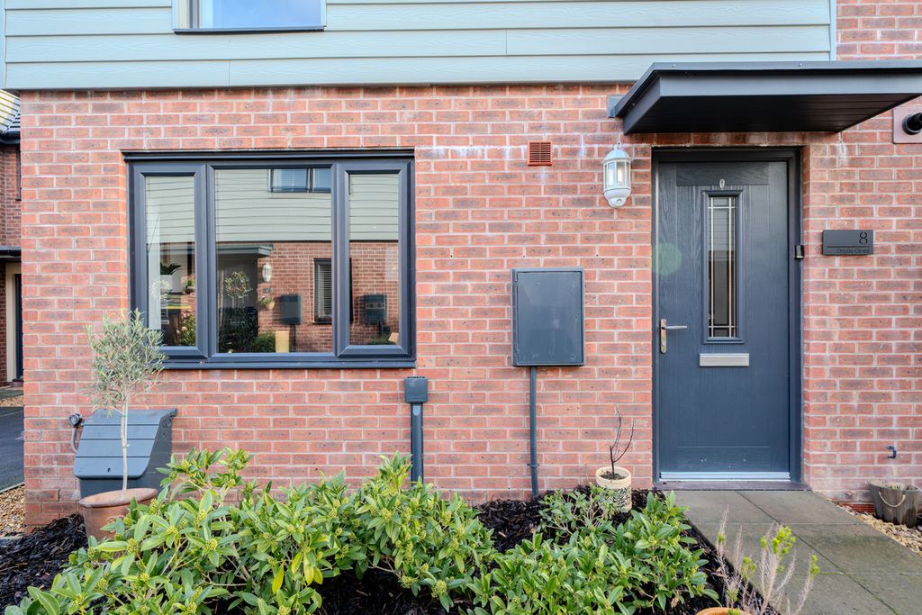 Property photo 2 of 29