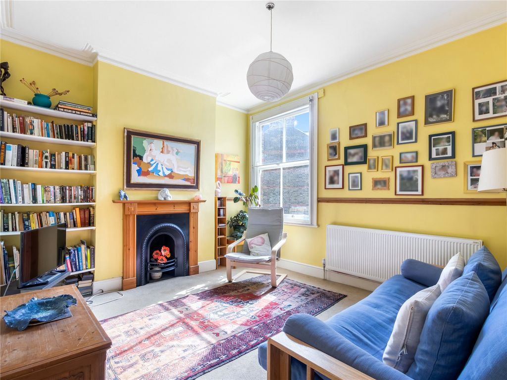 Property photo 2 of 18 Picture No. 05