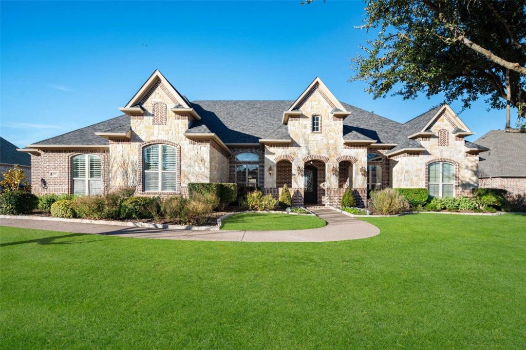 Property photo 1 of 31