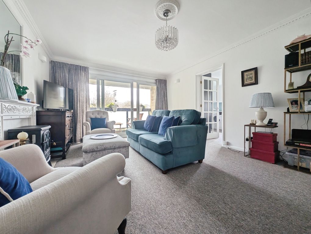 Property photo 2 of 23