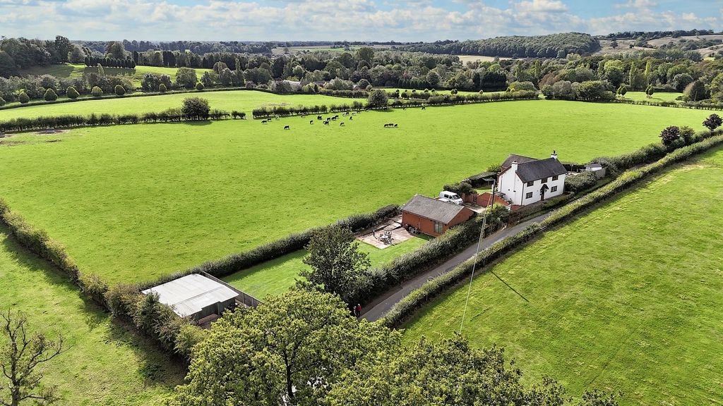 Property photo 2 of 35