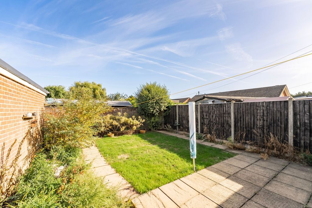 Property photo 2 of 13