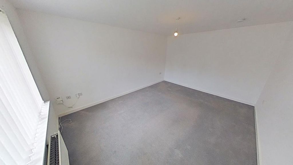 Property photo 3 of 14 Photo 3