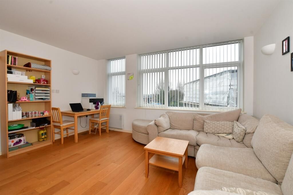 Property photo 2 of 11 Living Room 2.Jpg