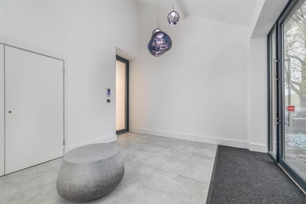 Property photo 2 of 13 Entrance