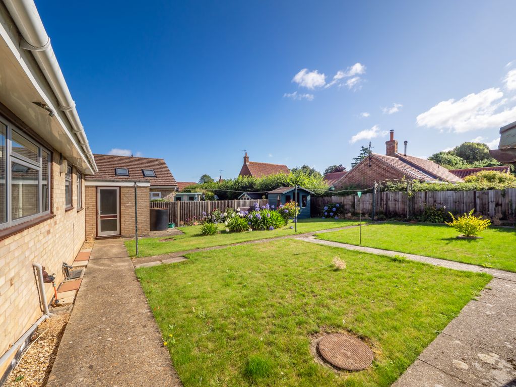 Property photo 2 of 13 21Waveneyclose-4