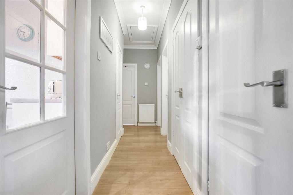 Property photo 2 of 18 Picture No. 05