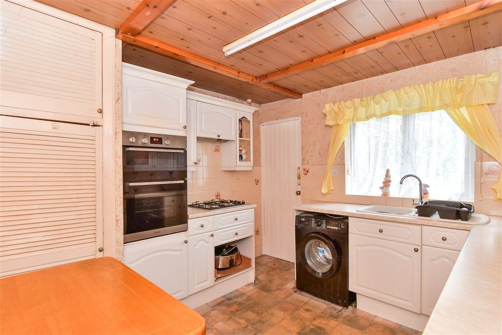 Property photo 2 of 16 Kitchen