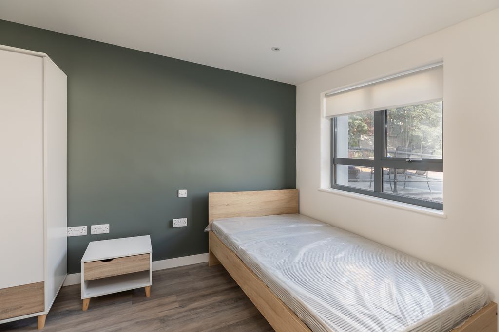 Property photo 3 of 6