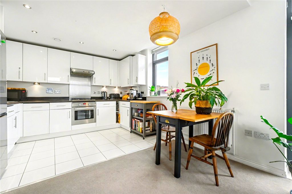 Property photo 3 of 12 Picture No. 02