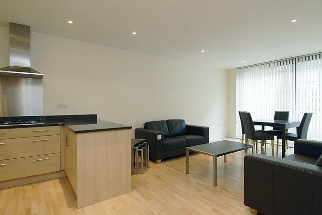 Property photo 1 of 7 Reception (Main)
