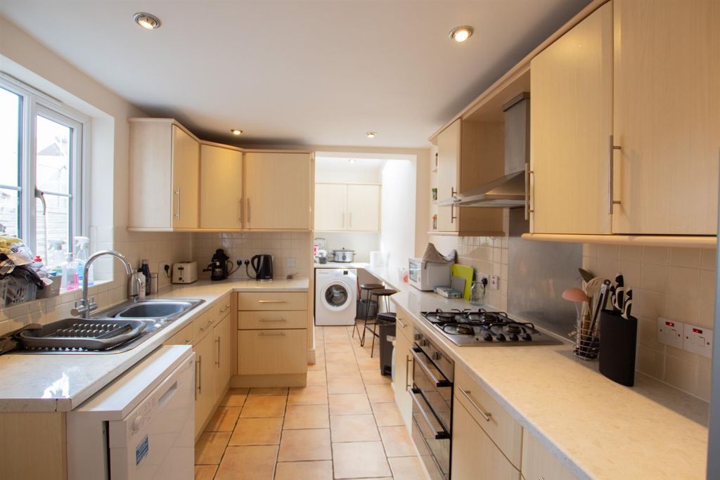 Property photo 3 of 9 Img_5925.Jpg