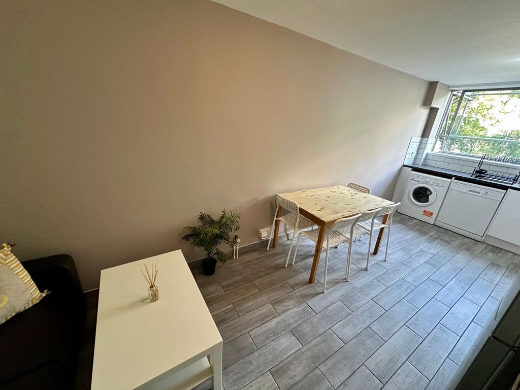 Property photo 1 of 31