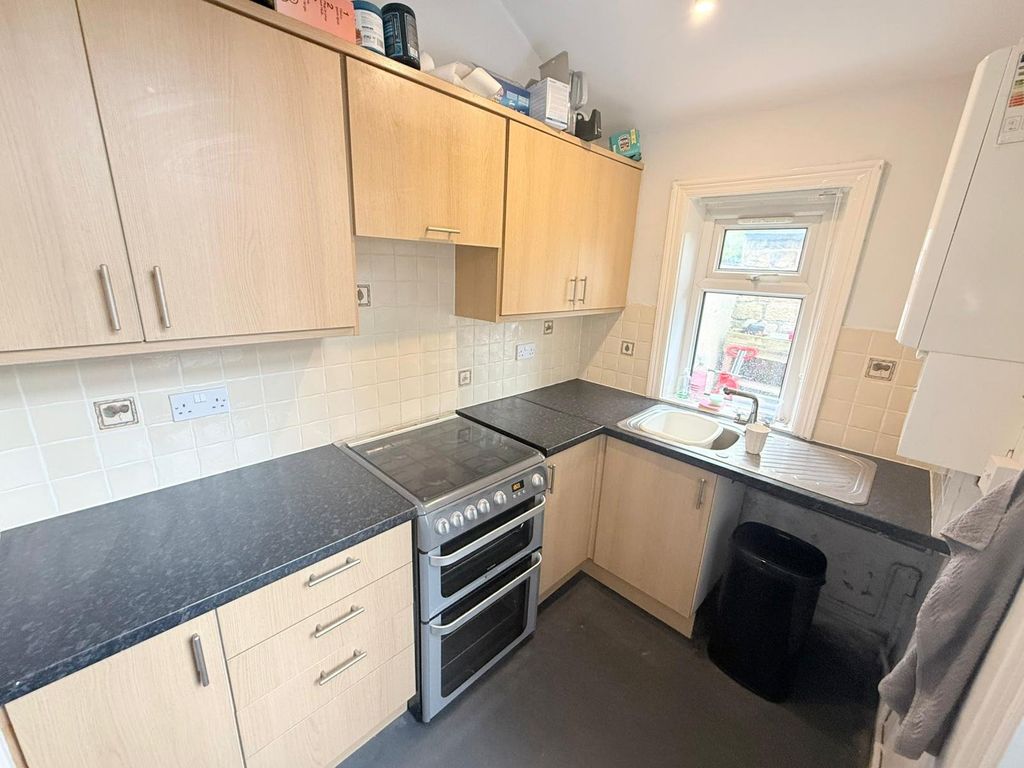 Property photo 3 of 14 Picture No. 28