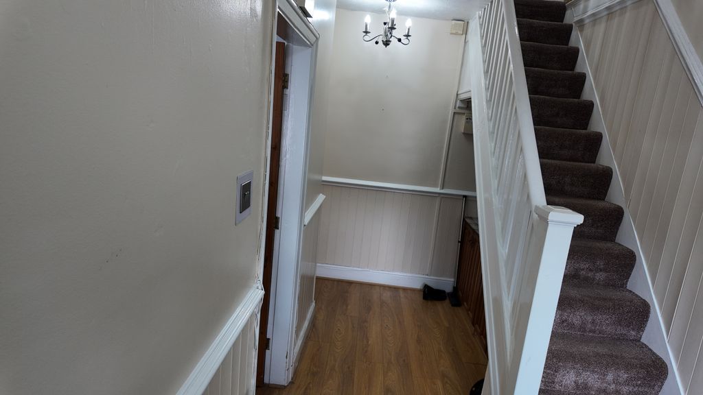 Property photo 2 of 17 Dji_20250814155526_0153_D.Jpg