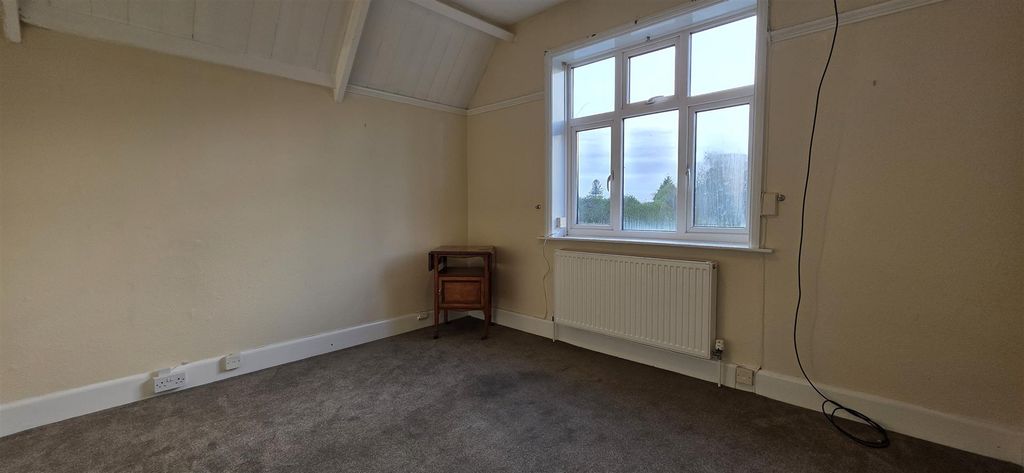 Property photo 3 of 7 20251216_094241.Jpg