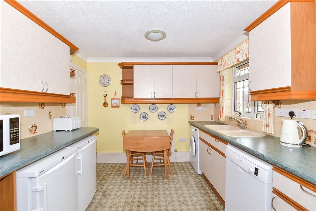 Property photo 2 of 18 Kitchen