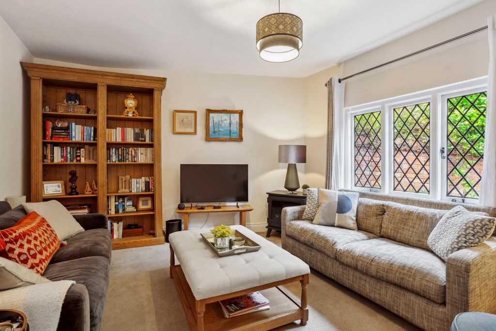Property photo 2 of 17 Sitting Room