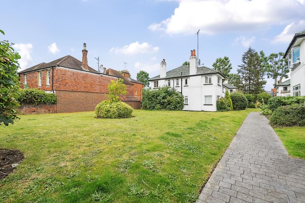 Property photo 3 of 11 Garden