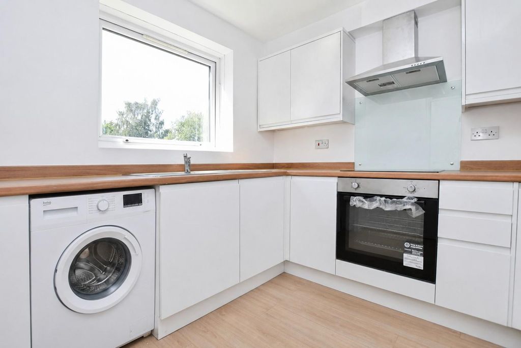 Property photo 3 of 8 Tlc_F54E8Bcb-68Cb-491d-B83E-Fddfef8B51Ea_34E7E04.J