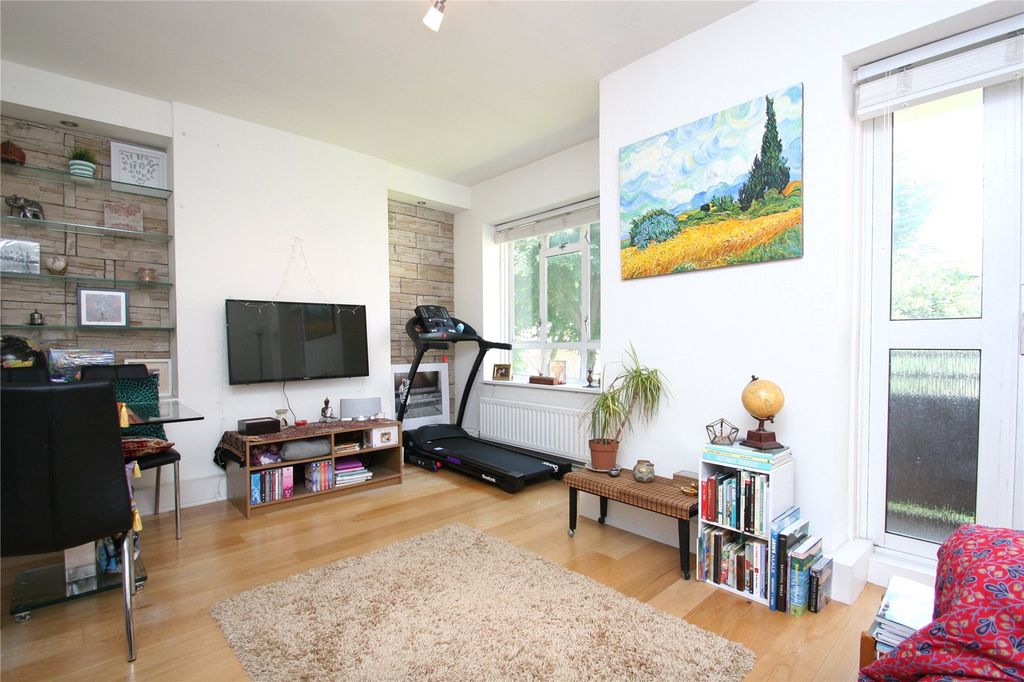 Property photo 1 of 13 Picture No. 08
