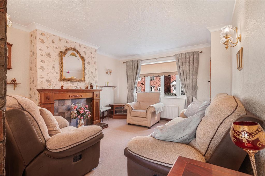 Property photo 3 of 31 40Bellst-15.Jpg
