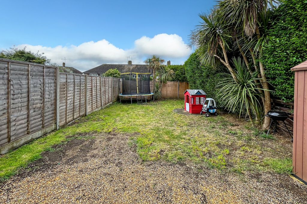 Property photo 3 of 13 Picture No. 12