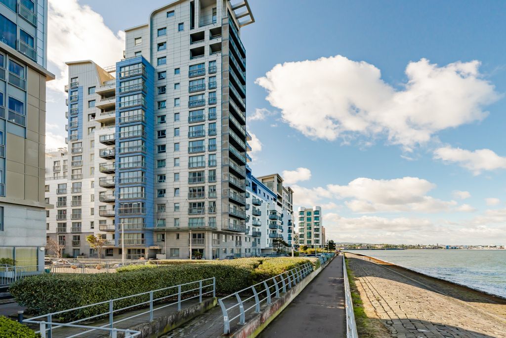 Property photo 1 of 25 Primary Property Image