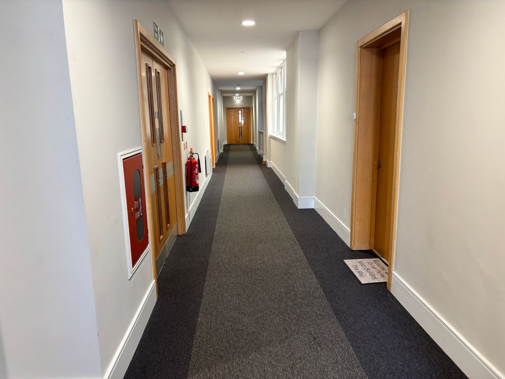 Property photo 2 of 35