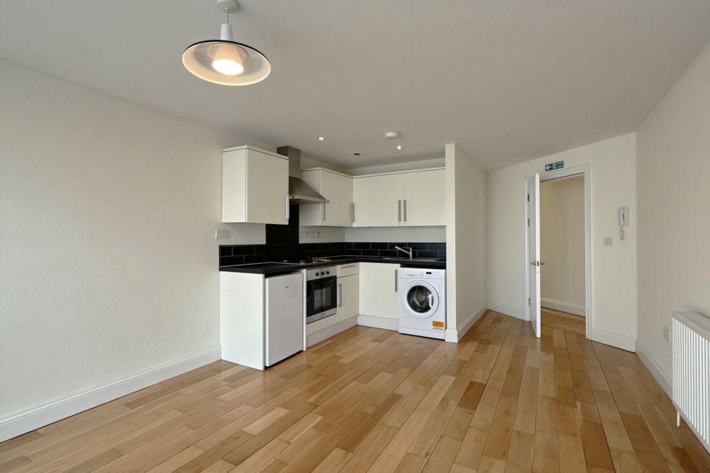Property photo 1 of 15 Picture No. 45