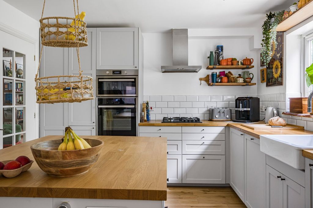 Property photo 3 of 37 Picture No. 03