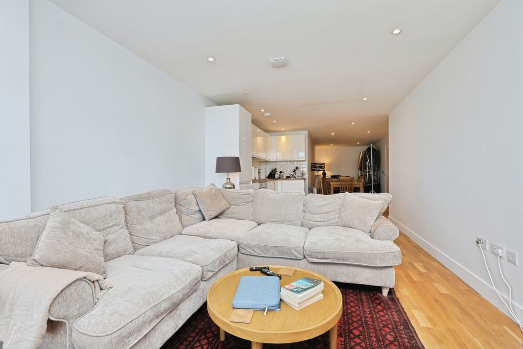 Property photo 2 of 9 Pbox-Img.Jpg