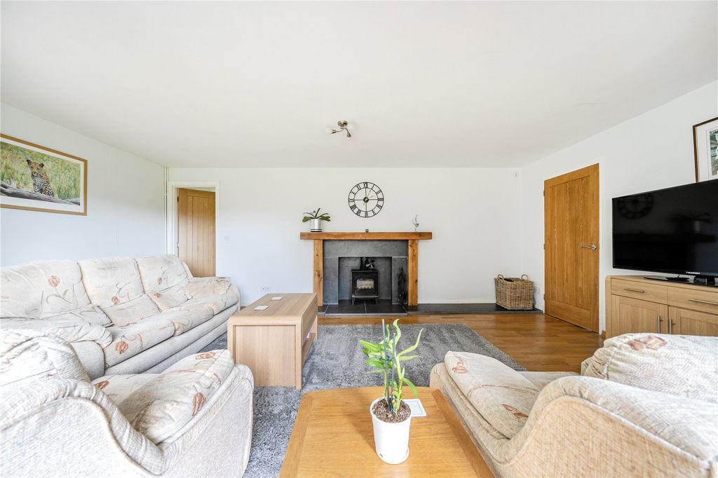Property photo 3 of 24 Picture No. 42