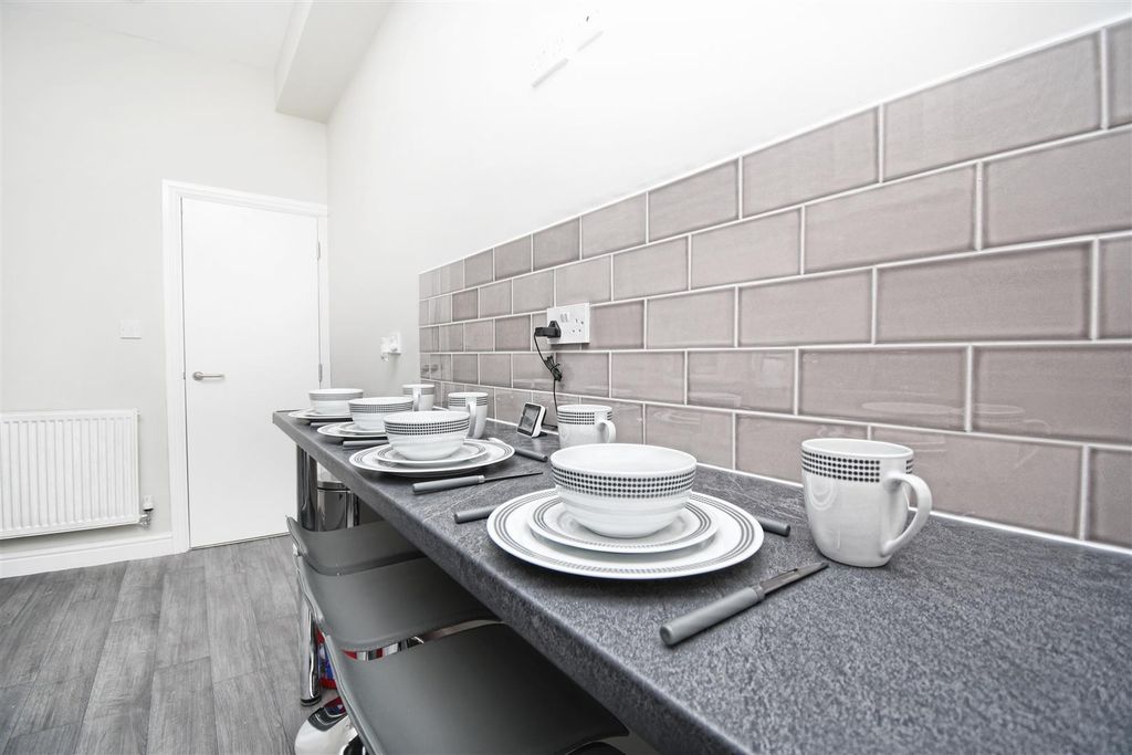 Property photo 3 of 7 2.Jpg