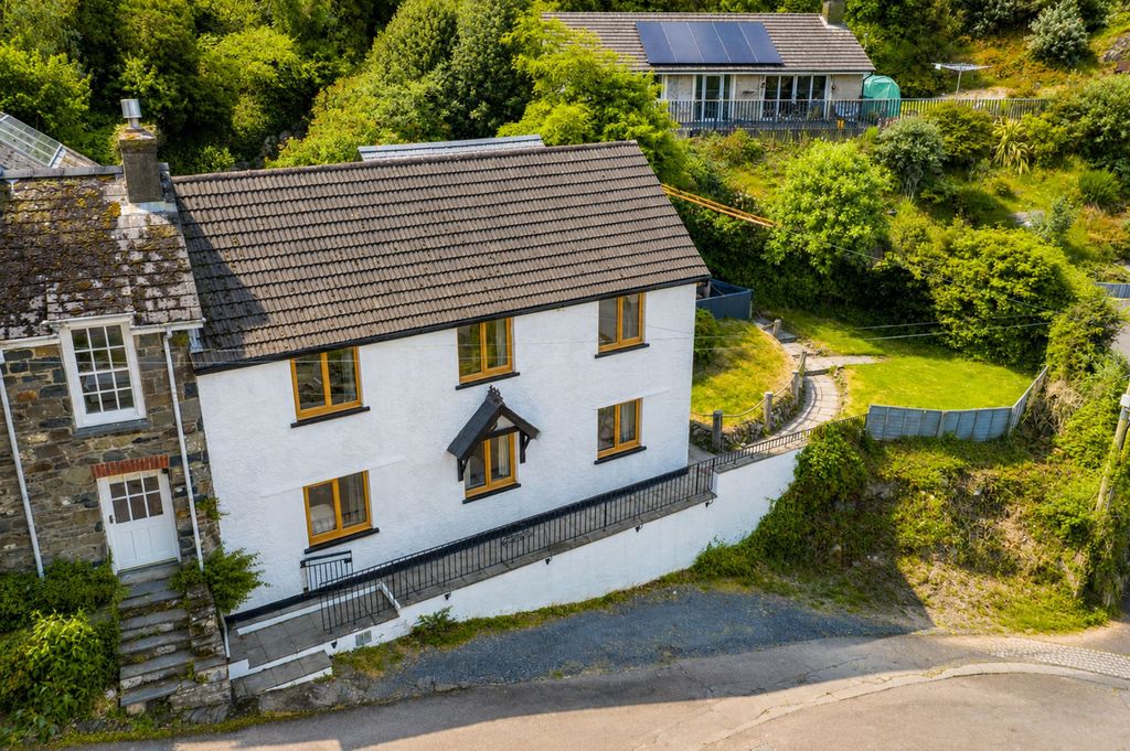 Property photo 1 of 31
