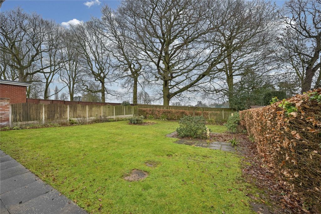 Property photo 2 of 20 Picture No. 12