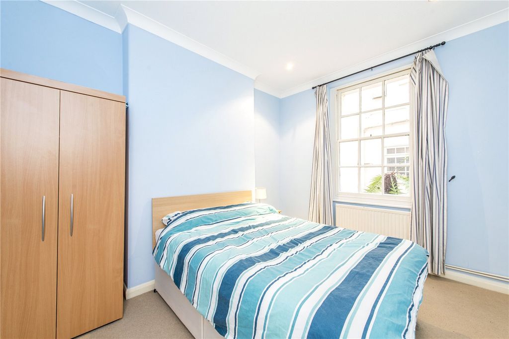 Property photo 3 of 11