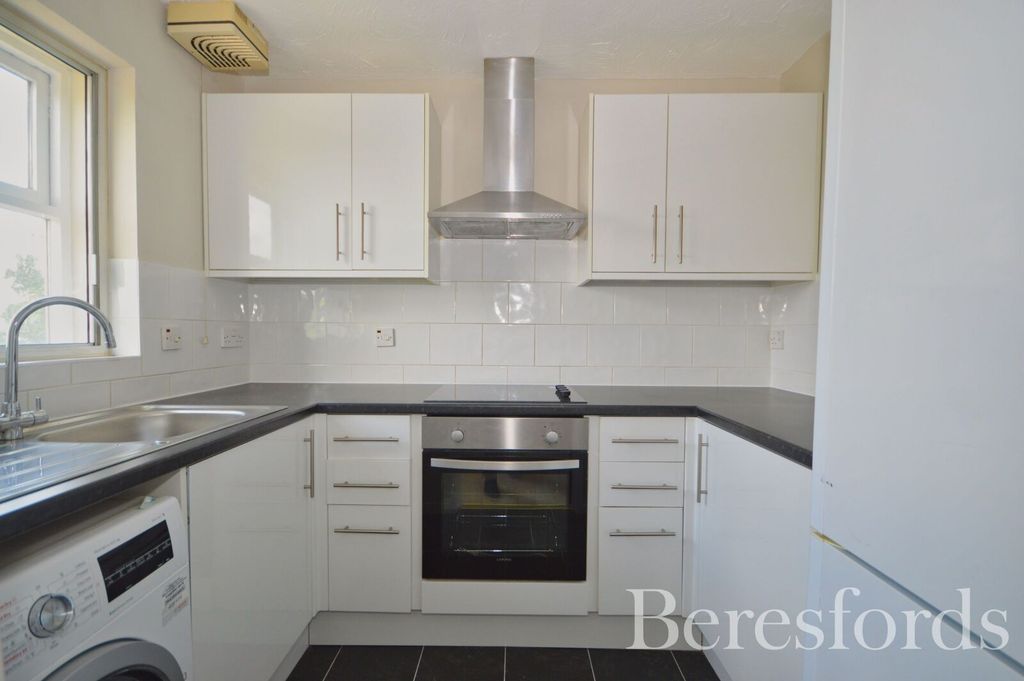 Property photo 2 of 10 Picture No. 06
