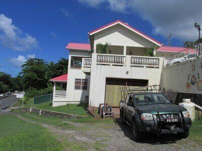 Property photo 2 of 11