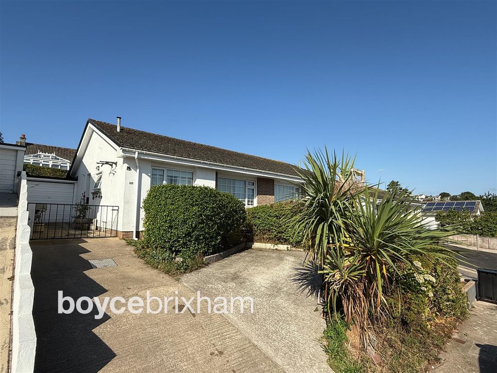 Property photo 1 of 18 Newwatermarkforonlinefront.Jpg