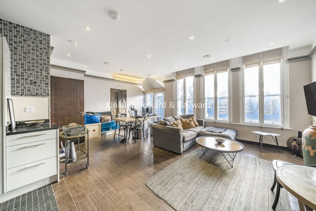 Property photo 2 of 6 66Ecbddc-9A28-4611-B