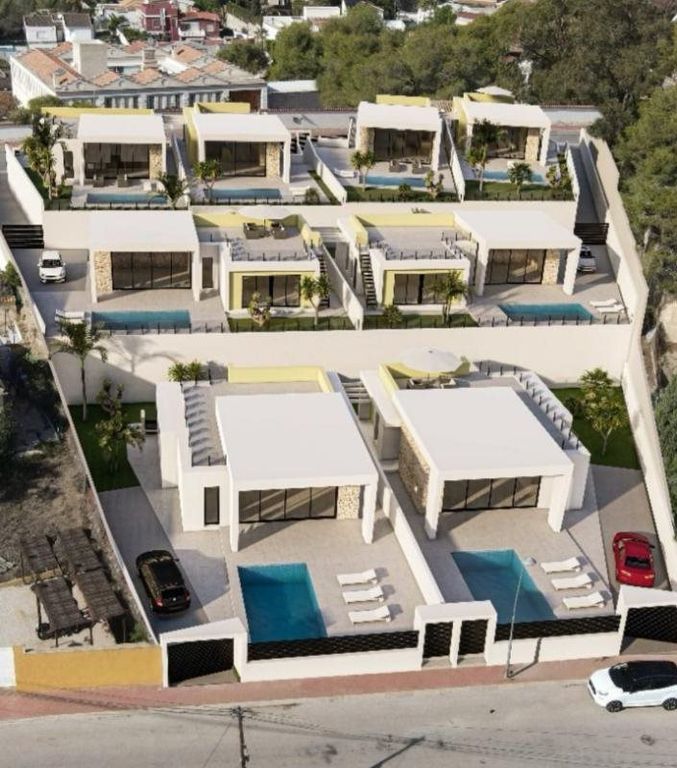 Property photo 1 of 3