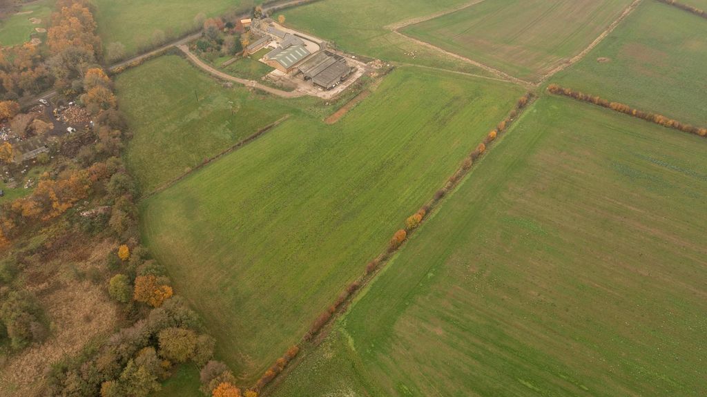 Property photo 1 of 8 Dji_0957.Jpg