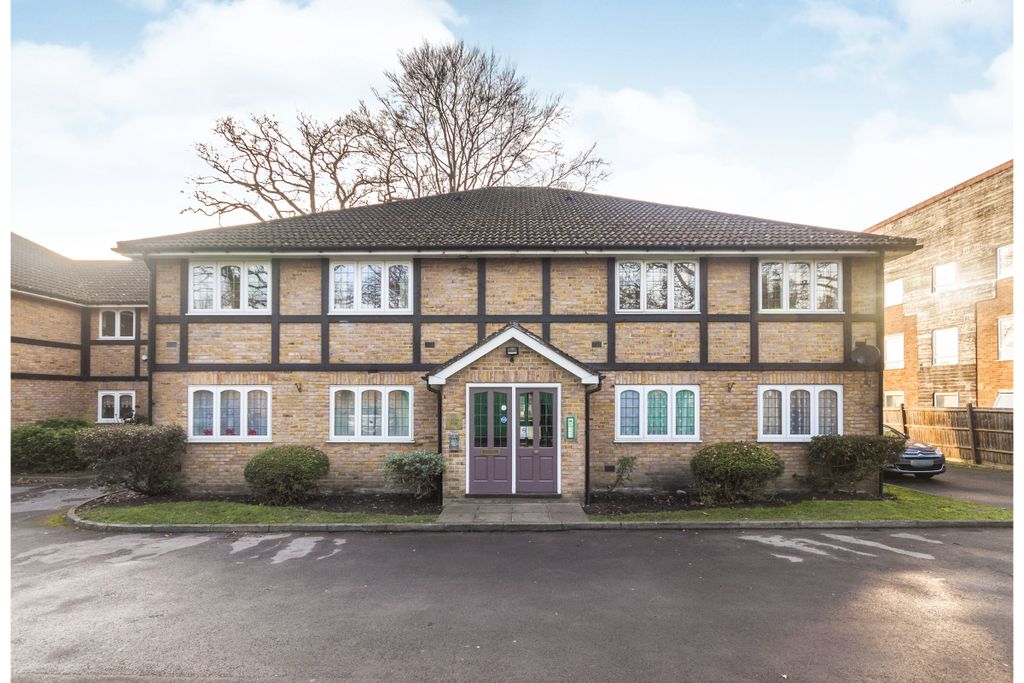 Property photo 1 of 10 8B9F5E65-78Ea-4Bad-8