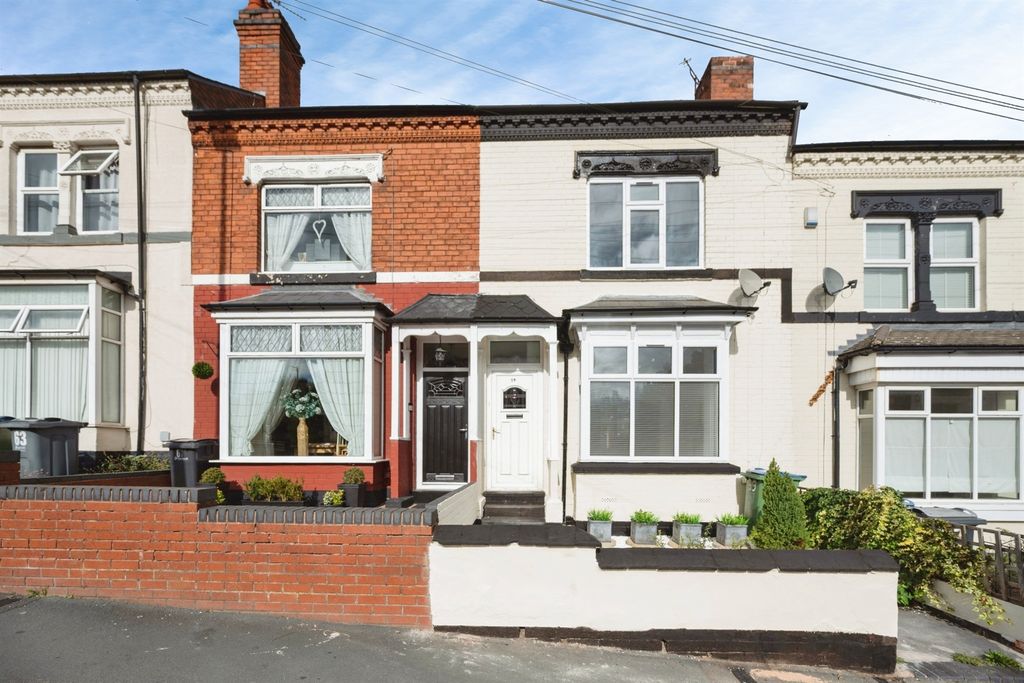 Property photo 2 of 24